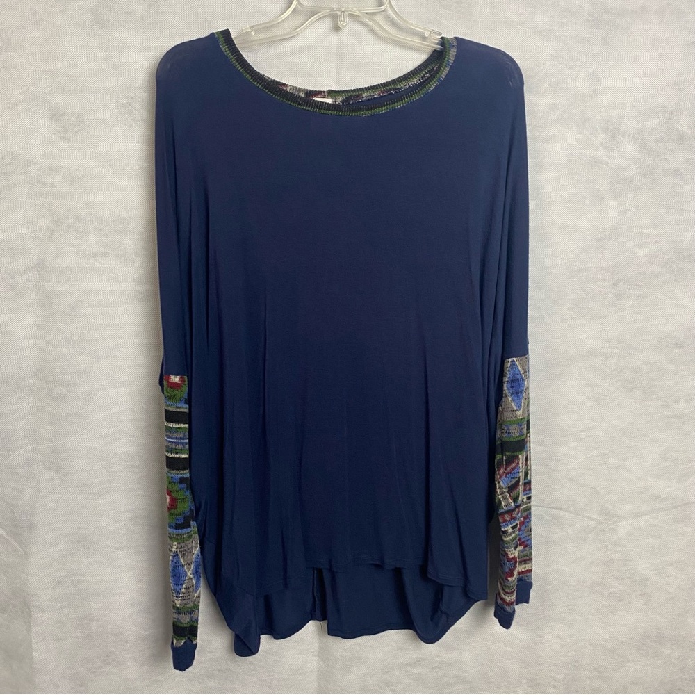 Sun & Moon Women’s Tunic Top Sz Medium Blue Long Sleeve Aztec Tribal